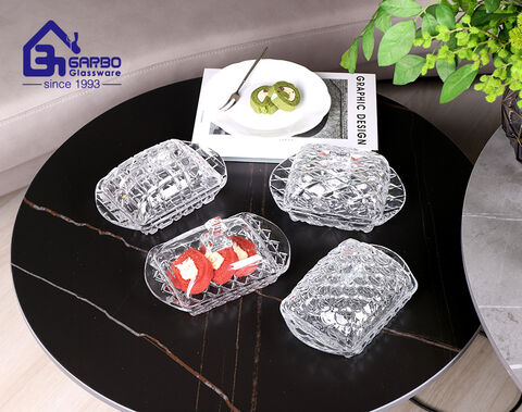 Assiette de beurrier en verre de forme rectangulaire haut de gamme d'usine avec couvercle pour utilisation sur table