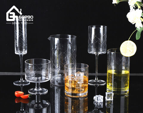 Taças de vinho em vidro de cristal de alta qualidade Horeca feitas à mão com padrão personalizado gravado à mão