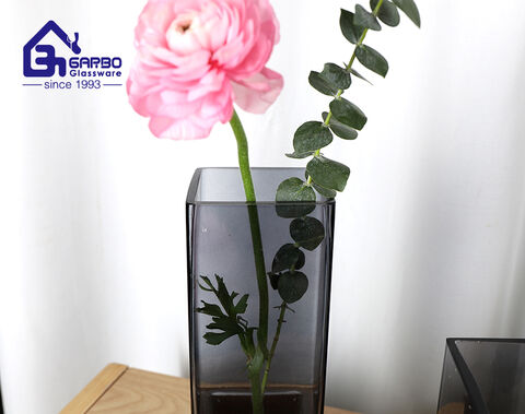 アメリカおよびヨーロッパ市場向けのハイエンドのソリッドカラーガラス花瓶
