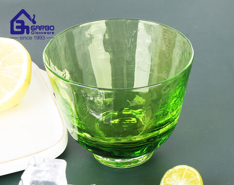 Tasse en verre de couleur unie de luxe faite à la main pour boire