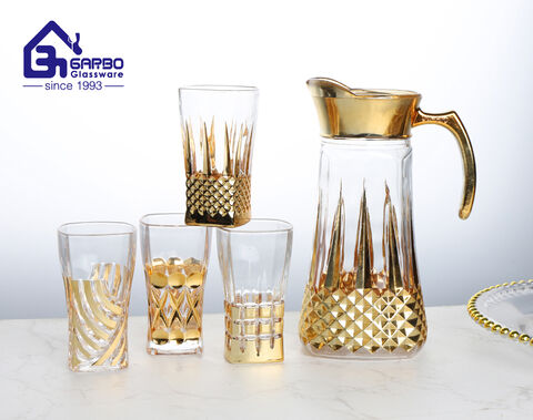 Jarra de agua de vidrio de color blanco alto de 7 piezas con diseño de decoración dorada para uso doméstico