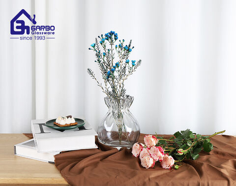 Vaso de vidro soprado com revestimento iônico elegante e sofisticado para uso doméstico