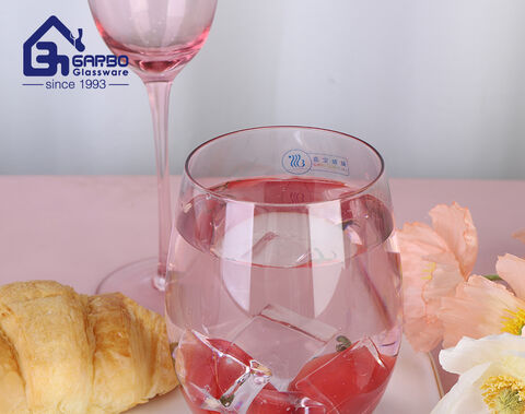 Copa de vino de vidrio soplado hecha a mano de 540 ml con color en aerosol