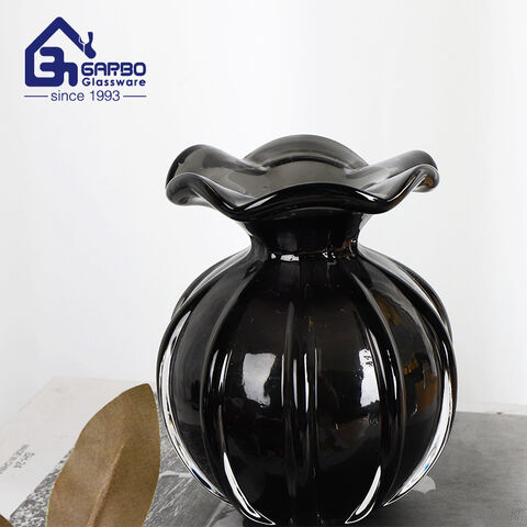 Высококачественная стеклянная ваза ручной работы неправильной формы для европейского рынка.