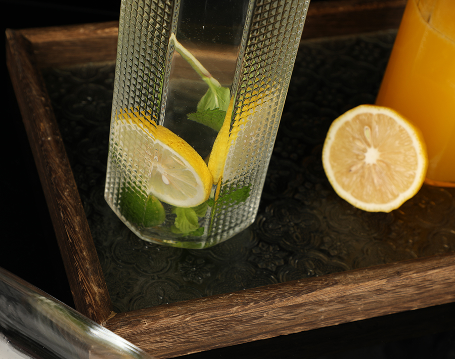 Mexico hot sell ribbed design 1L glass water pitcher for restaurant