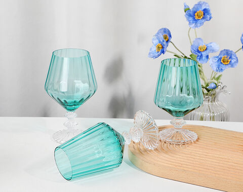 Luxury wide line design glass champagne cup in green solid color dishwasher safe