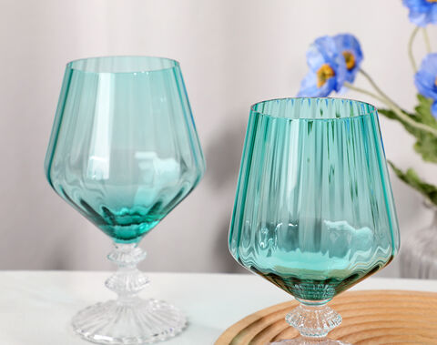 Luxury wide line design glass champagne cup in green solid color dishwasher safe