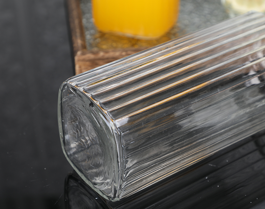 Classic glass pitcher with line design high quality strip pot