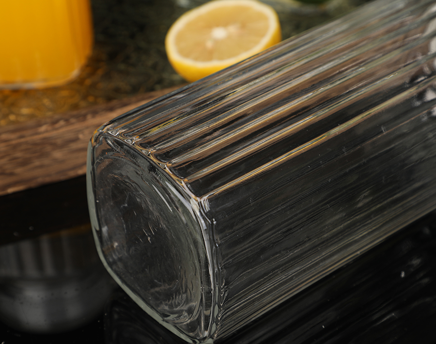 Classic glass pitcher with line design high quality strip pot