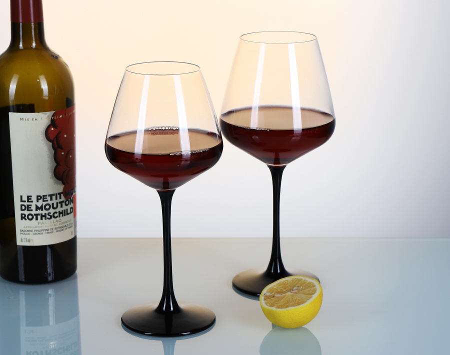 Lead-Free 610ml Transparent Wine Glass Goblet Drinking with Black Stem Design