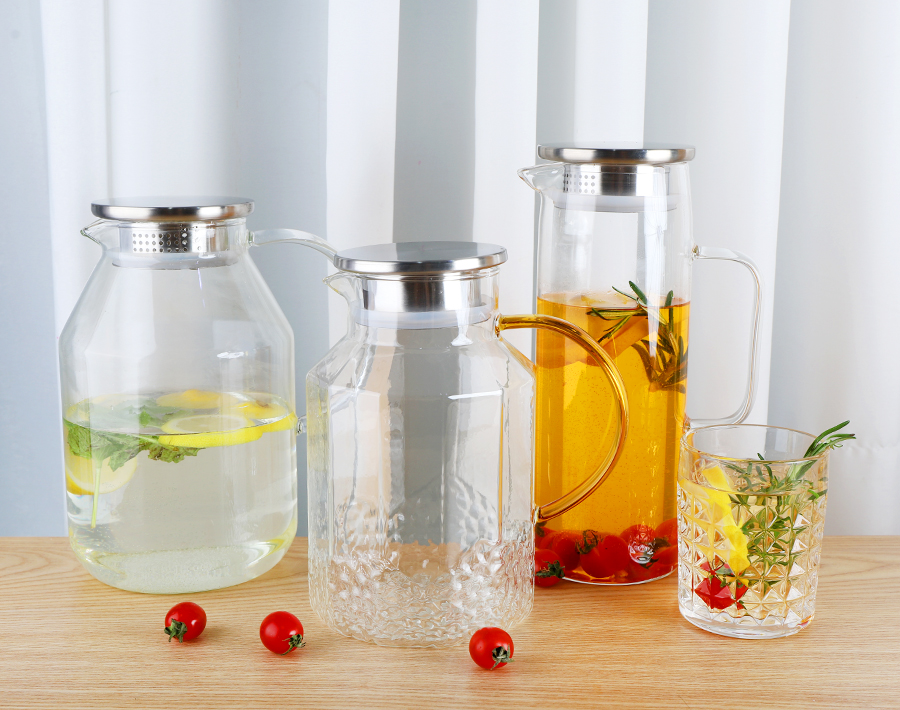 elegant high borosilicate glass pitcher