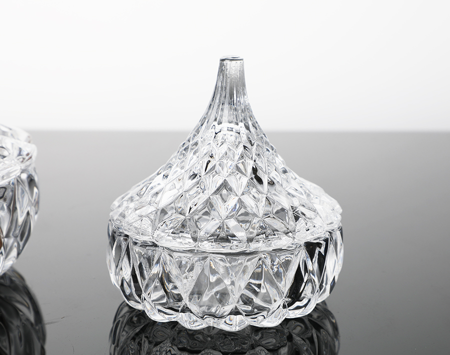 Garbo new glass candy jar engraved glass cookie jar with lid