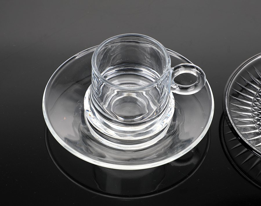 Garbo 80ml vintage glass tea mug saucer set with line design