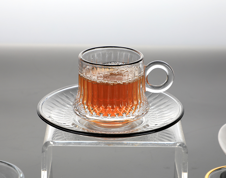 Garbo 80ml vintage glass tea mug saucer set with line design