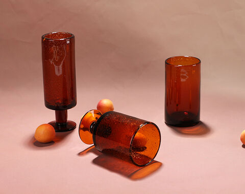 China Factory Handmade Amber Solid Colored Embossed Glass Water Drinking Cup Stemware