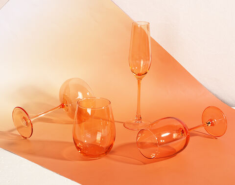 Machine-blown spraying orange colored drinking glass stemware for bar use online gift shop